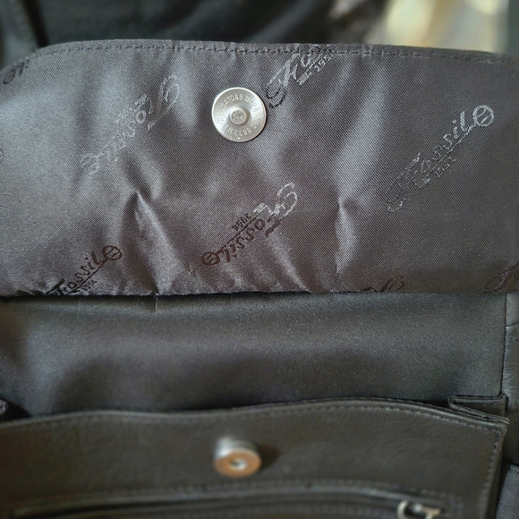 Vintage Y2K Fossil Black Leather Crossbody Bag - Picture 6 of 11